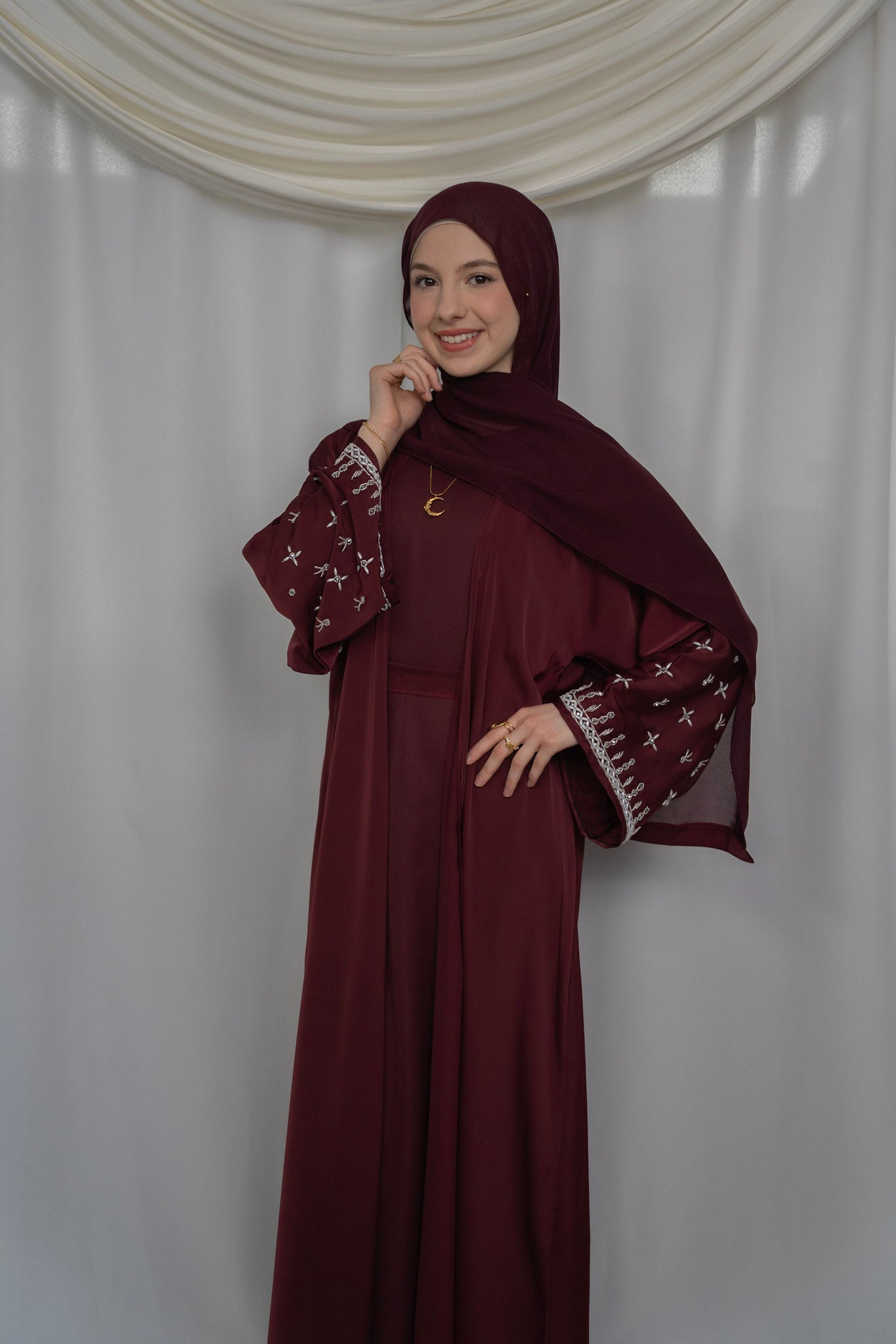 Sahar Abaya Burgundy